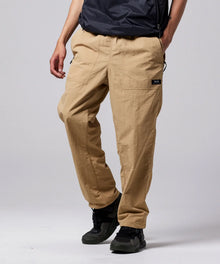 KHAKI／Model Height 181cm／Wearing Size M