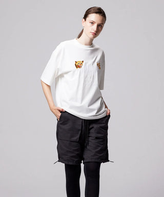 OFF WHITE("vietjan" embroidery)／Model Height 169cm／Wearing Size XS
