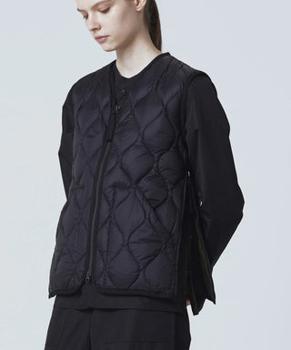 BLACK／Model Height 170cm／Wearing Size XS