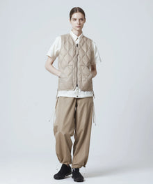 G.BEIGE／Model Height 170cm／Wearing Size XS