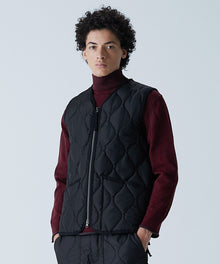 BLACK／Model Height 180cm／Wearing Size M