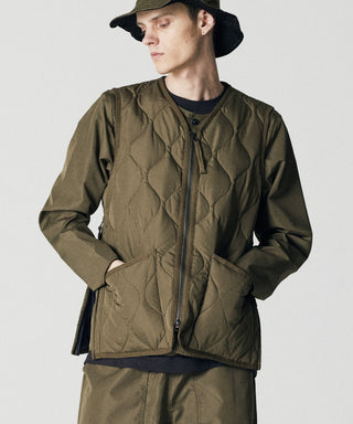 D.OLIVE／Model Height 178cm／Wearing Size M