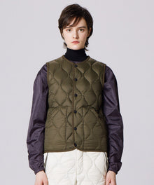 D.OLIVE／Model Height 169cm／Wearing Size XS