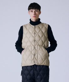 G.BEIGE／Model Height 178cm／Wearing Size M