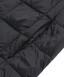 Concealed zipper pockets at both hips