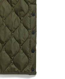 Metal button side slits