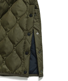 Metal button side slits