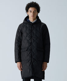 BLACK／Model Height 180cm／Wearing Size M