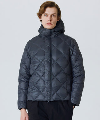 CHARCOAL／Model Height 180cm／Wearing Size M