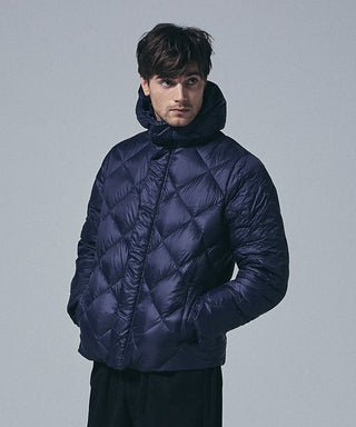 NAVY／Model Height 180cm／Wearing Size M