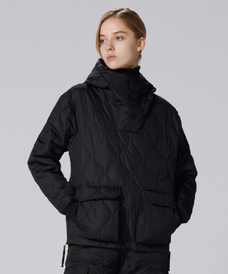 BLACK／Model Height 170cm／Wearing Size XS