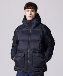 BLACK／Model Height 178cm／Wearing Size M