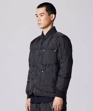 BLACK／Model Height 180cm／Wearing Size M