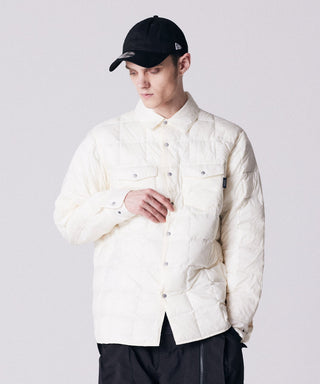 OFF WHITE／Model Height 178cm／Wearing Size M