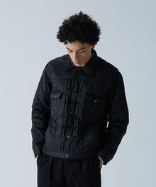 BLACK／Model Height 180cm／Wearing Size M