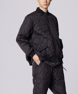 BLACK／Model Height 180cm／Wearing Size M