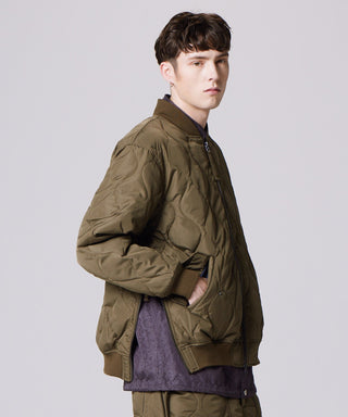 D.OLIVE／Model Height 178cm／Wearing Size M