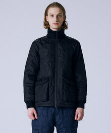 BLACK／Model Height 180cm／Wearing Size M