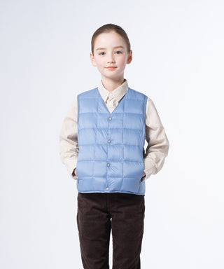 DG.BLUE／Model Height 135cm／Wearing Size 140