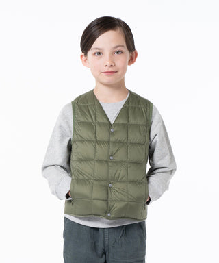 OLIVE／Model Height 132cm／Wearing Size 140