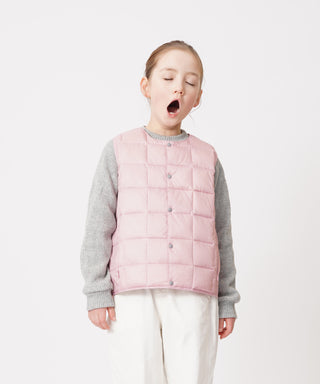 L.PINK／Model Height 135cm／Wearing Size 140