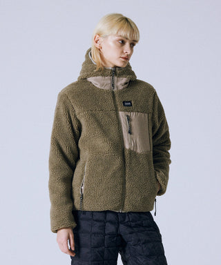 L.GRAY×BEIGE／Model Height 167cm／Wearing Size XS