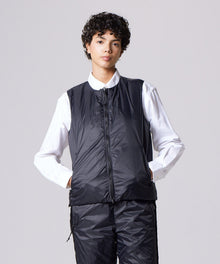 BLACK×BLACK／Model Height 172cm／Wearing Size XS（BACK SIDE）