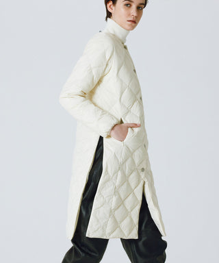 OFF WHITE／Model Height 169cm／Wearing Size M